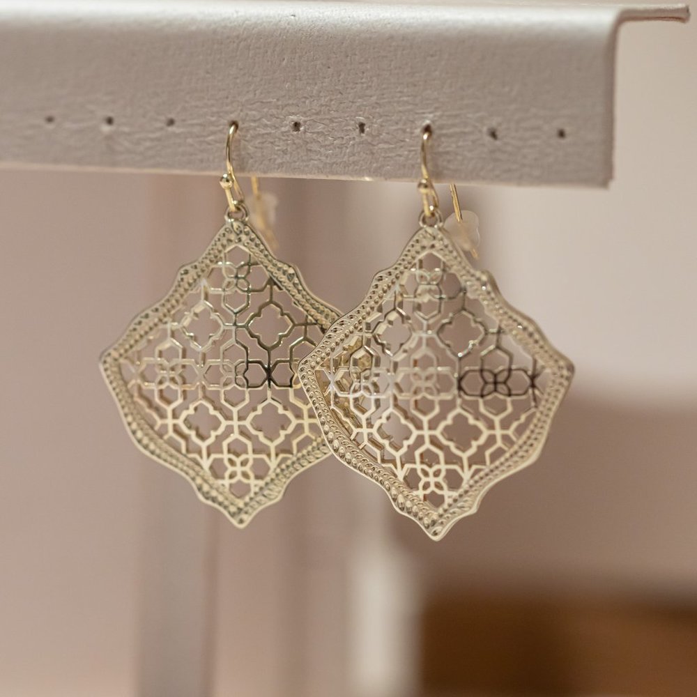 Kendra Scott Kirsten Filigree Gold Drop Earrings